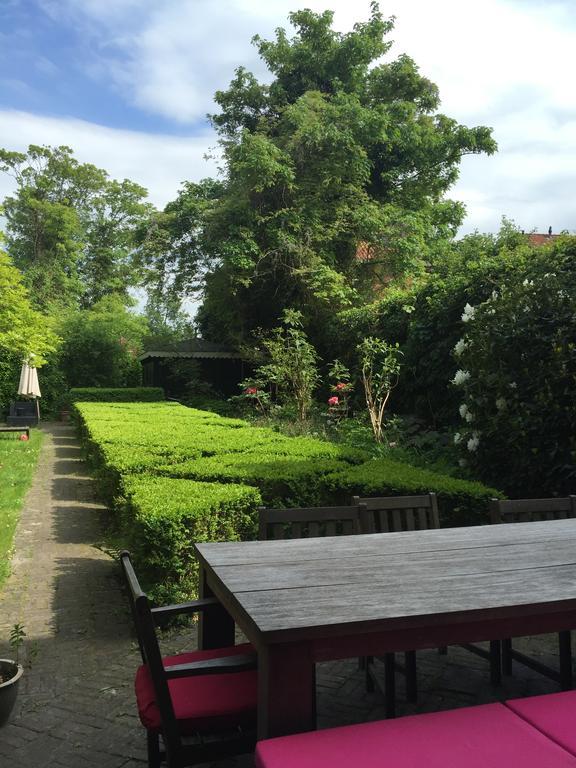 Bed And Breakfast De Oude Pastorie Sneek Bagian luar foto